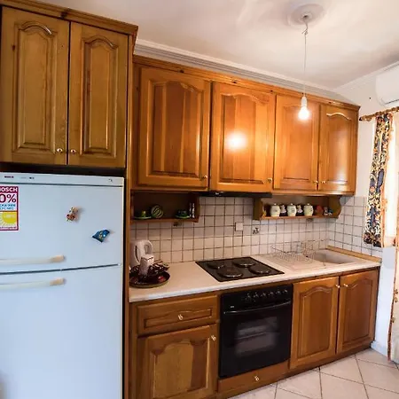 Διαμέρισμα Zeta's Two Floor House In
